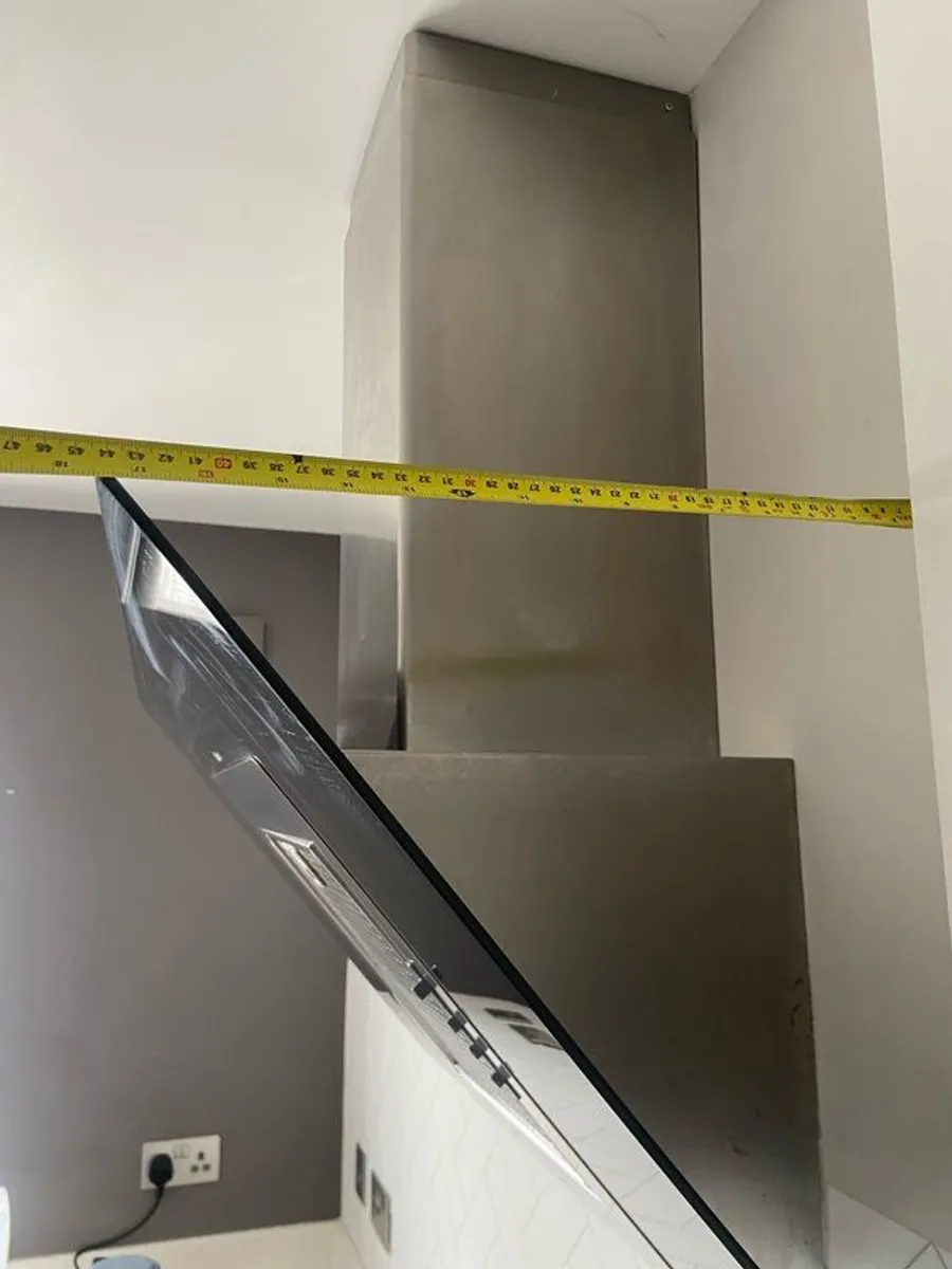 Airforce Angled Cooker Hood - Black Glass & Stainless Steel Extractor Fan - Image 4