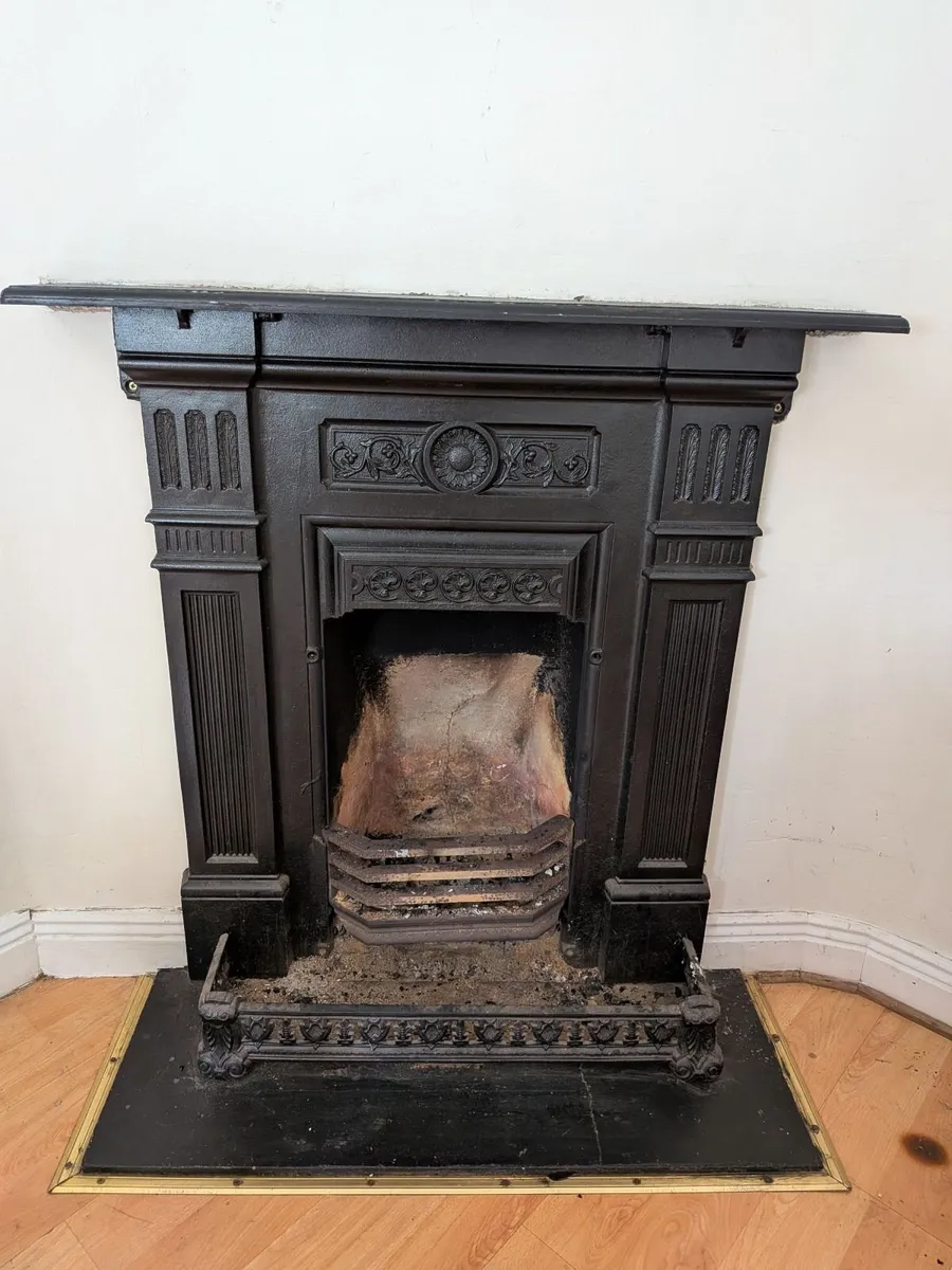 Cast iron fireplace - Image 1