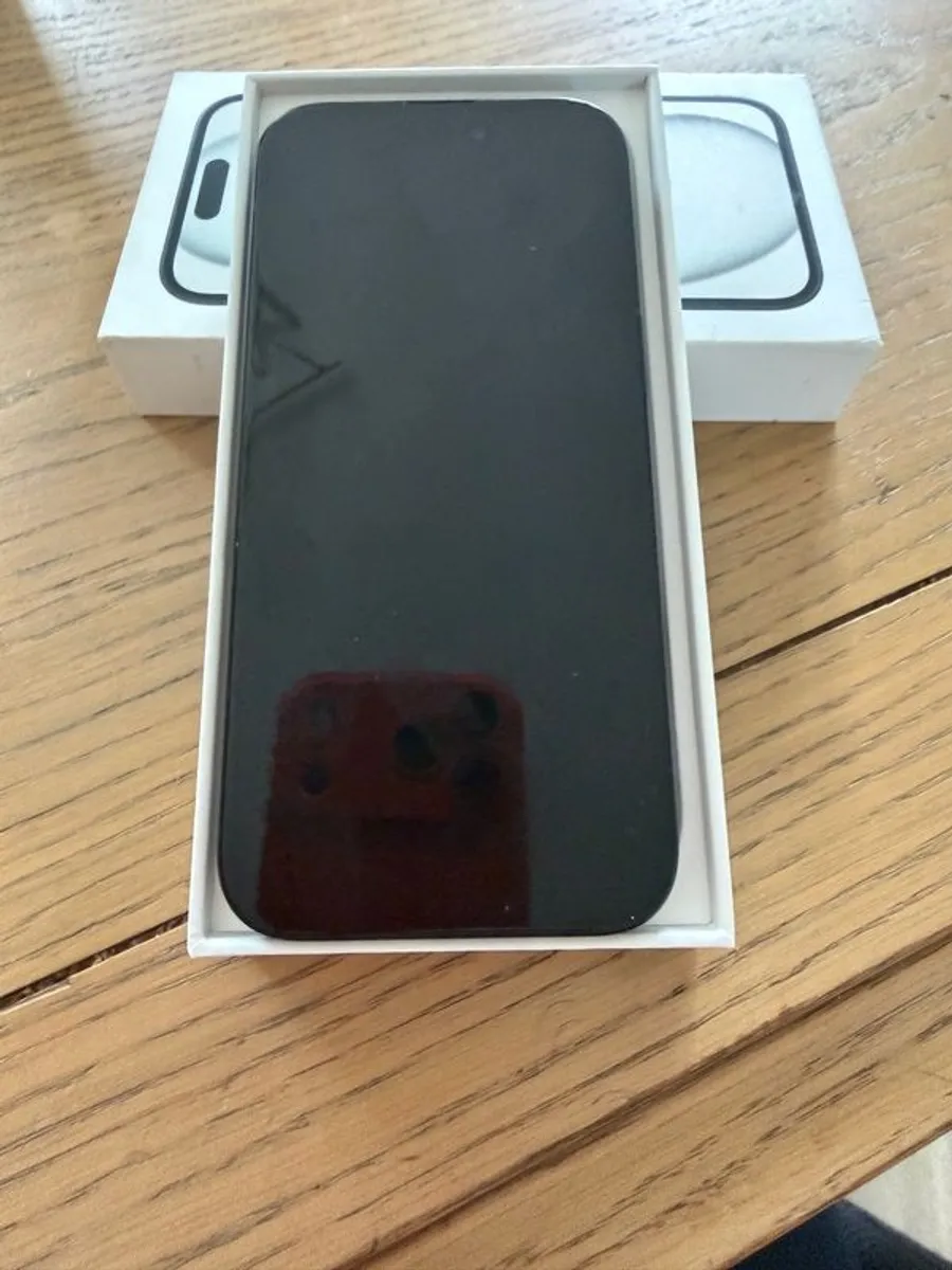 iphone 15 - Image 4