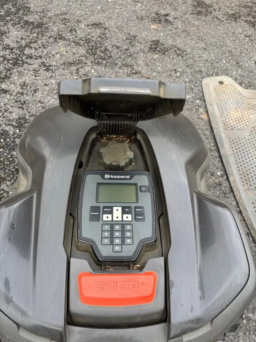 Husqvarna Automower 310 Mark II (2023) - Image 1