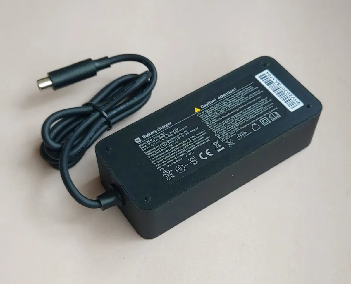 Xiaomi Mi365 original battery charger 42V - Image 3