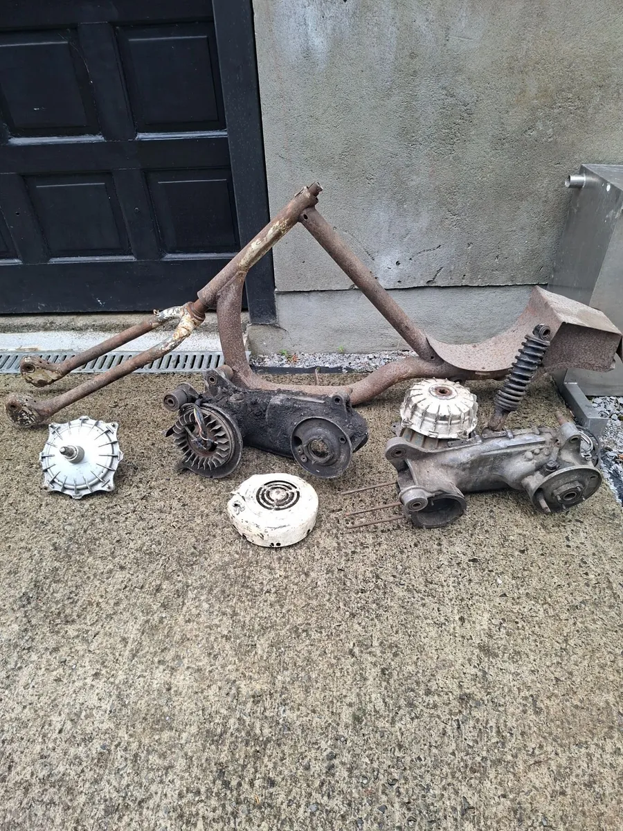 LAMBRETTA CHOPPER FRAME AND PARTS - Image 1