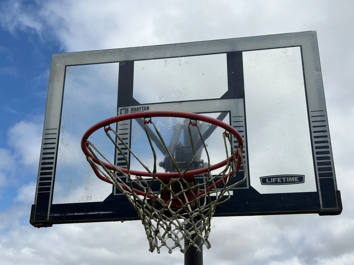 Basketball Hoop - Image 3