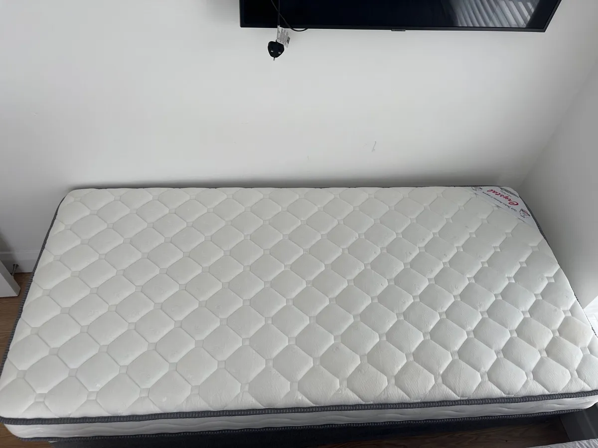 Single bed - Image 3