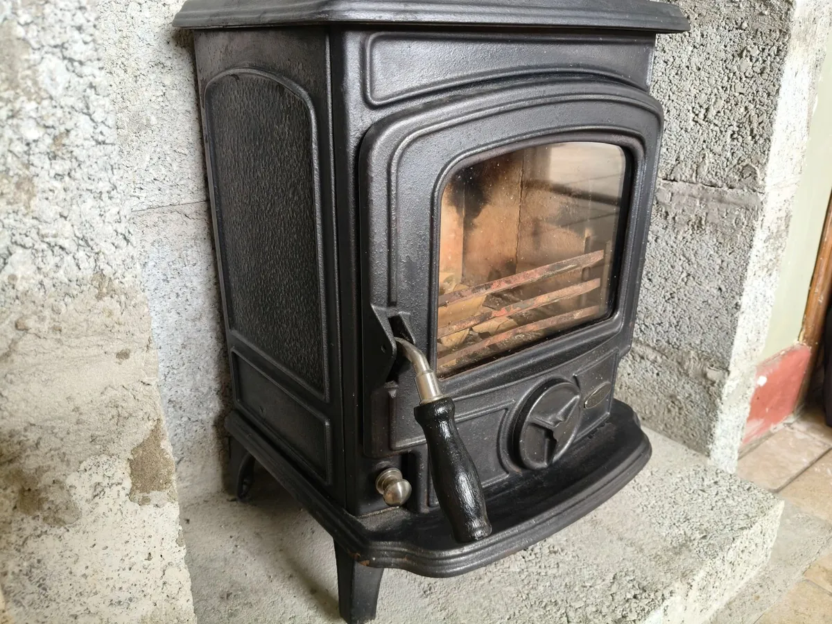 Stanley Oisin Solid Fuel Stove - Image 1