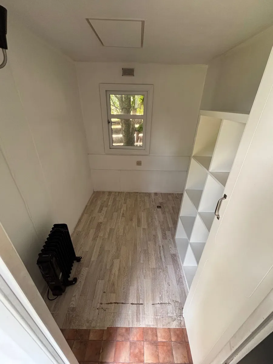 Small Mobile home for sale Wexford - Image 2