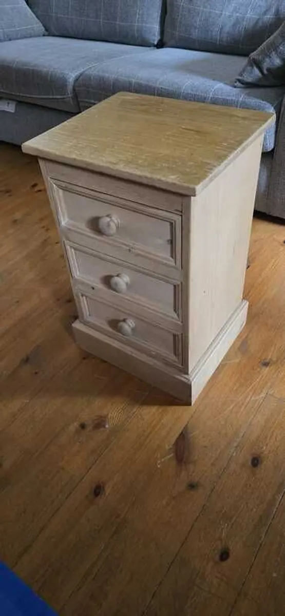 bedside locker - Image 1