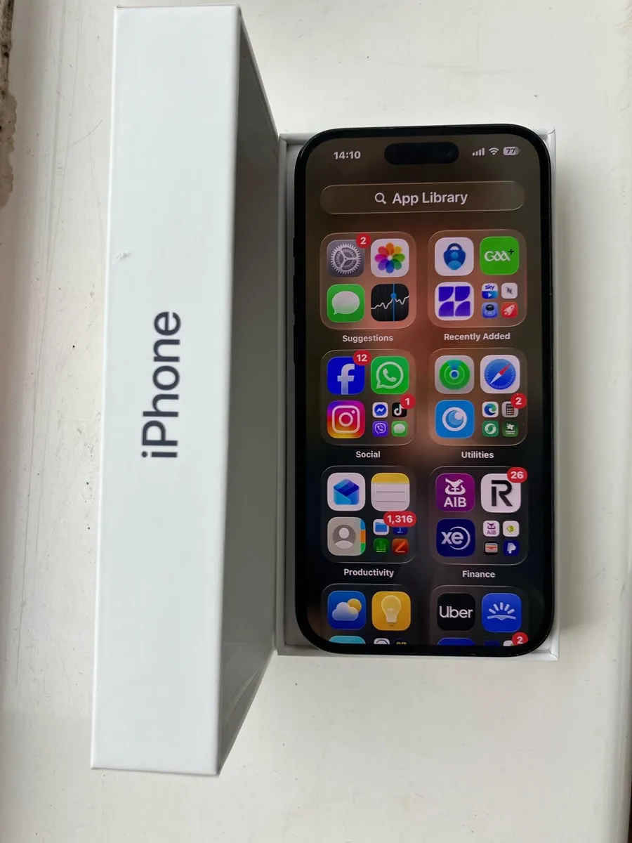 iPhone 15 capacity 128gb