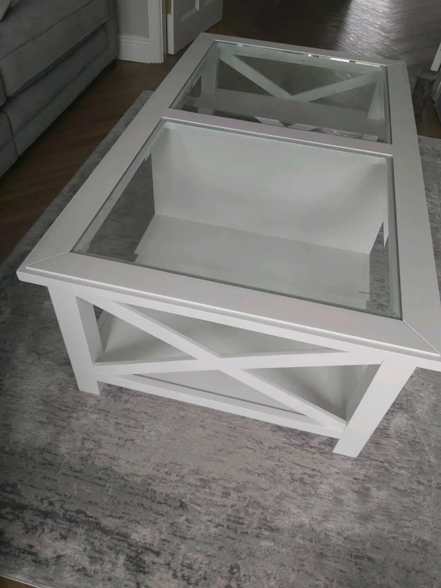 Coffee table for sale - Image 2