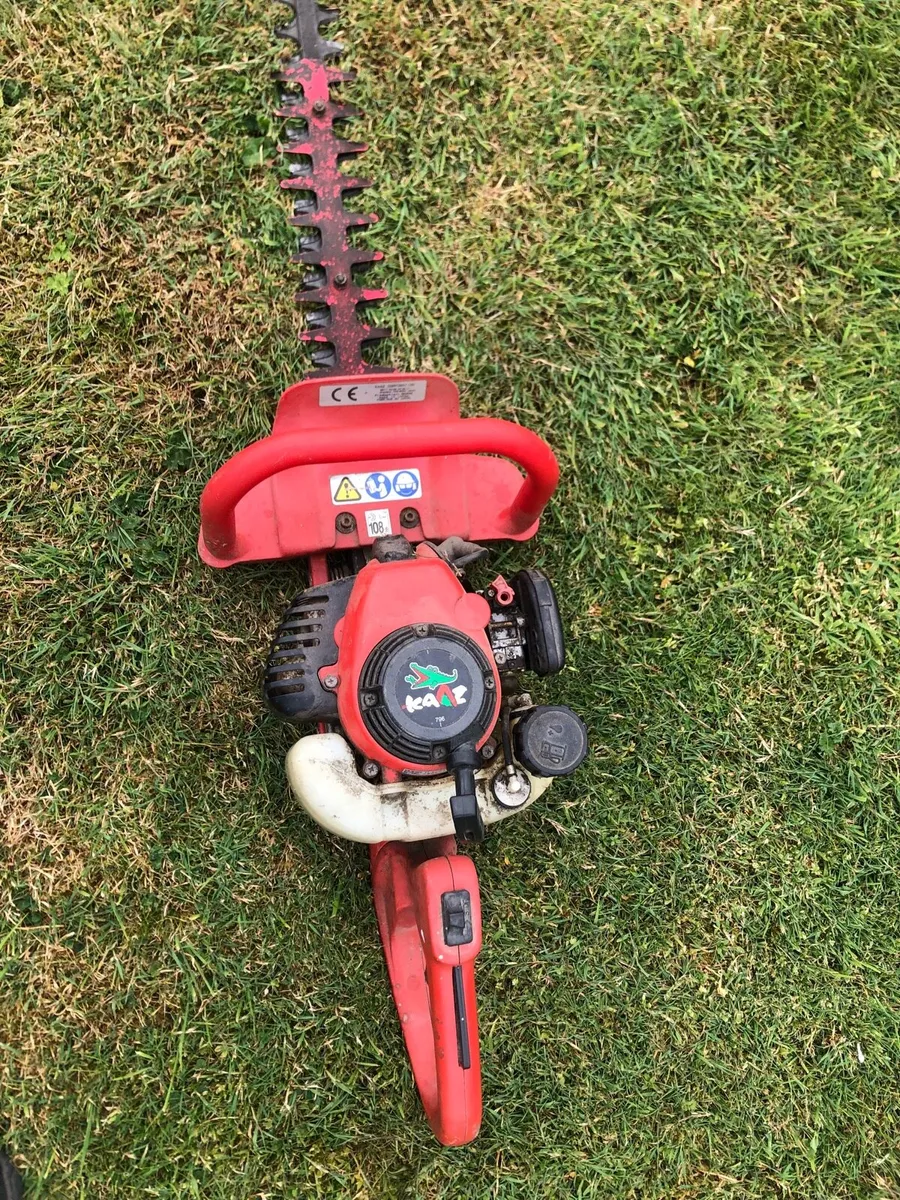 Hedge trimmer - Image 1