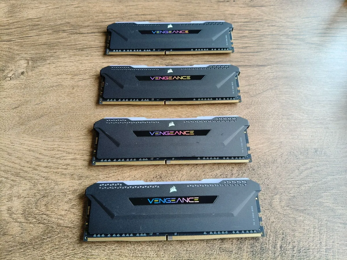 32GB (4x8GB) Corsair Vengeance RGB Pro SL 3600MHz - Image 1