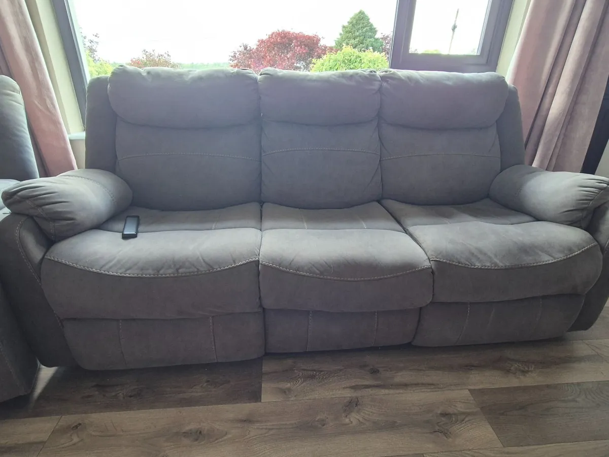 Sofa / Couch Set - Image 4
