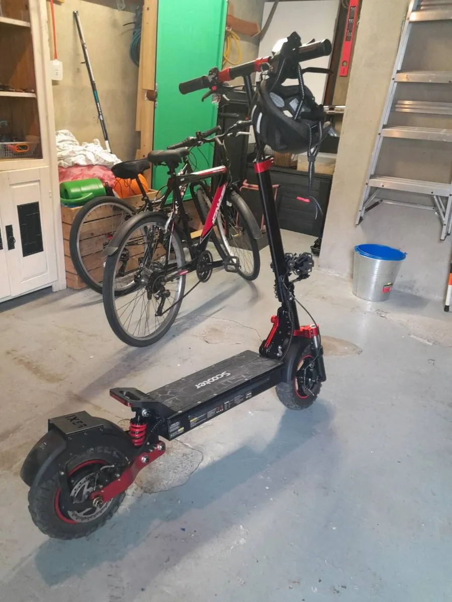 ix5s scooter - Image 1