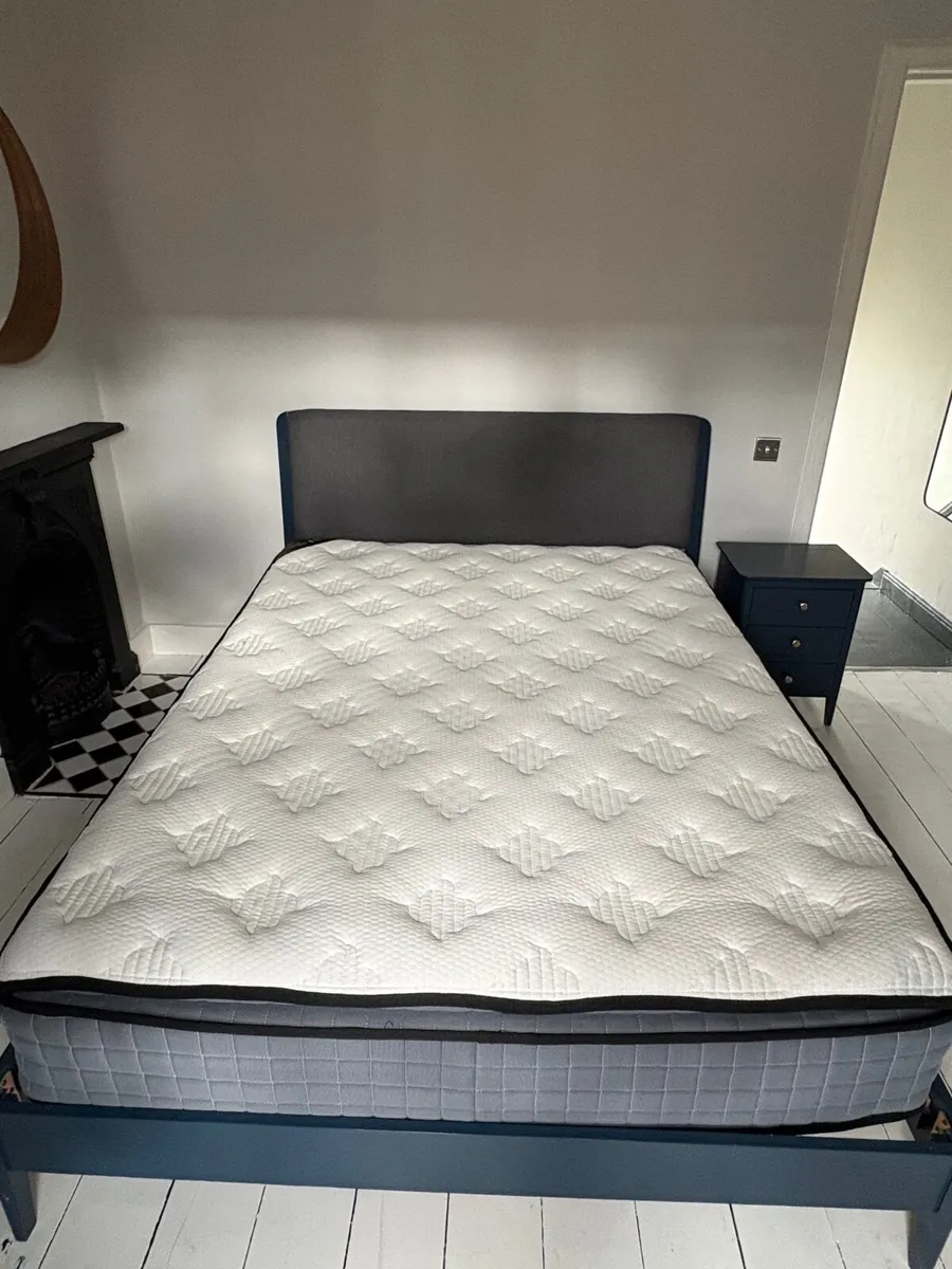 Full Bedroom Set - Image 3
