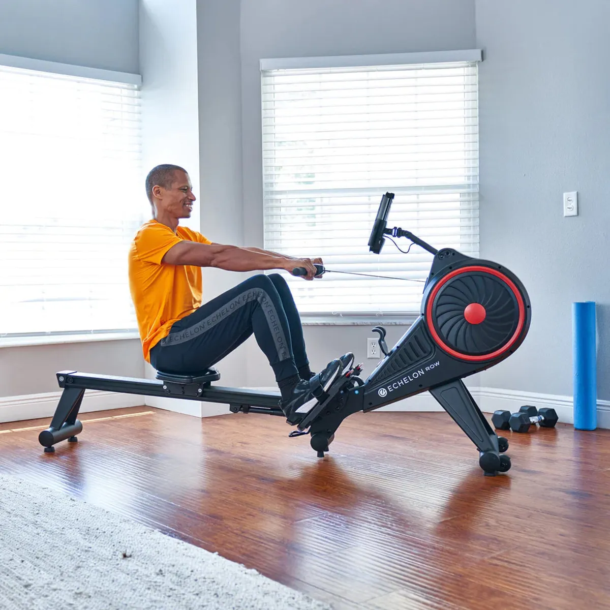 LIKE NEW SMART HOME ROWING MACHINE - Image 1
