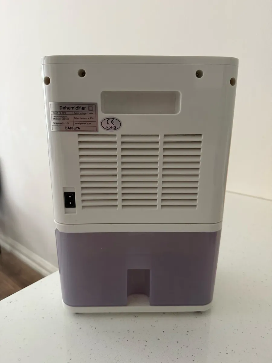 BAPHIYA Dehumidifier 2.5L - Excellent Condition - Image 3