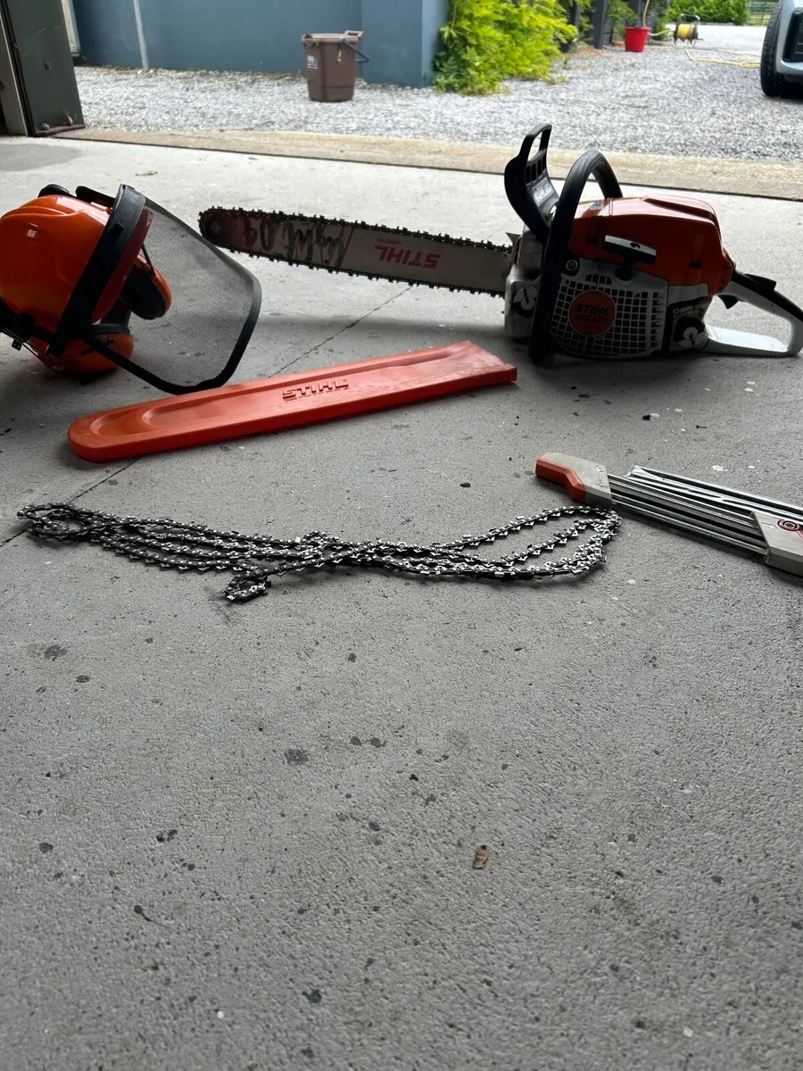 Stihl chainsaw - Image 1
