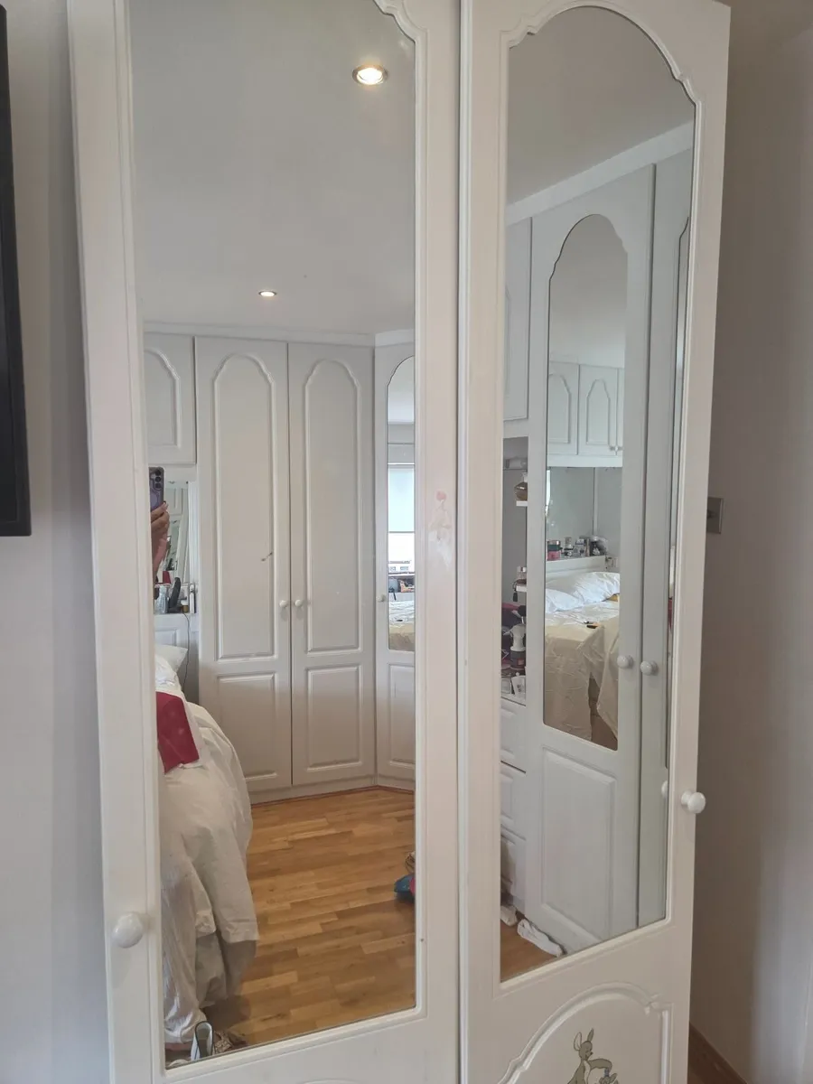 Wardrobe doors - Image 2