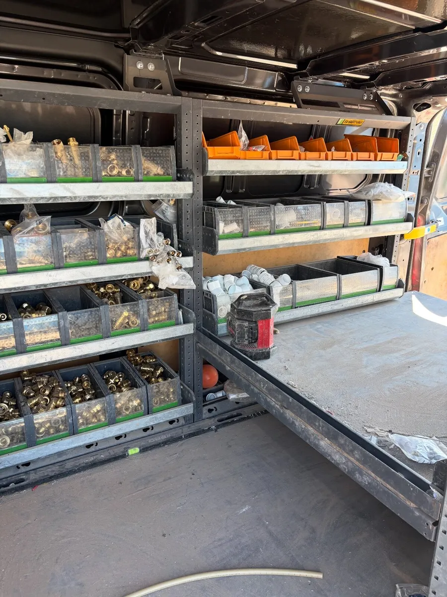 Bott Van Shelving - Image 4