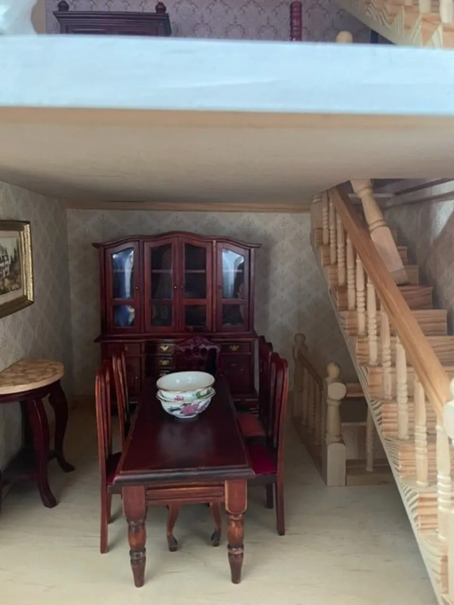 Painted Georgian Doll's House - Image 4