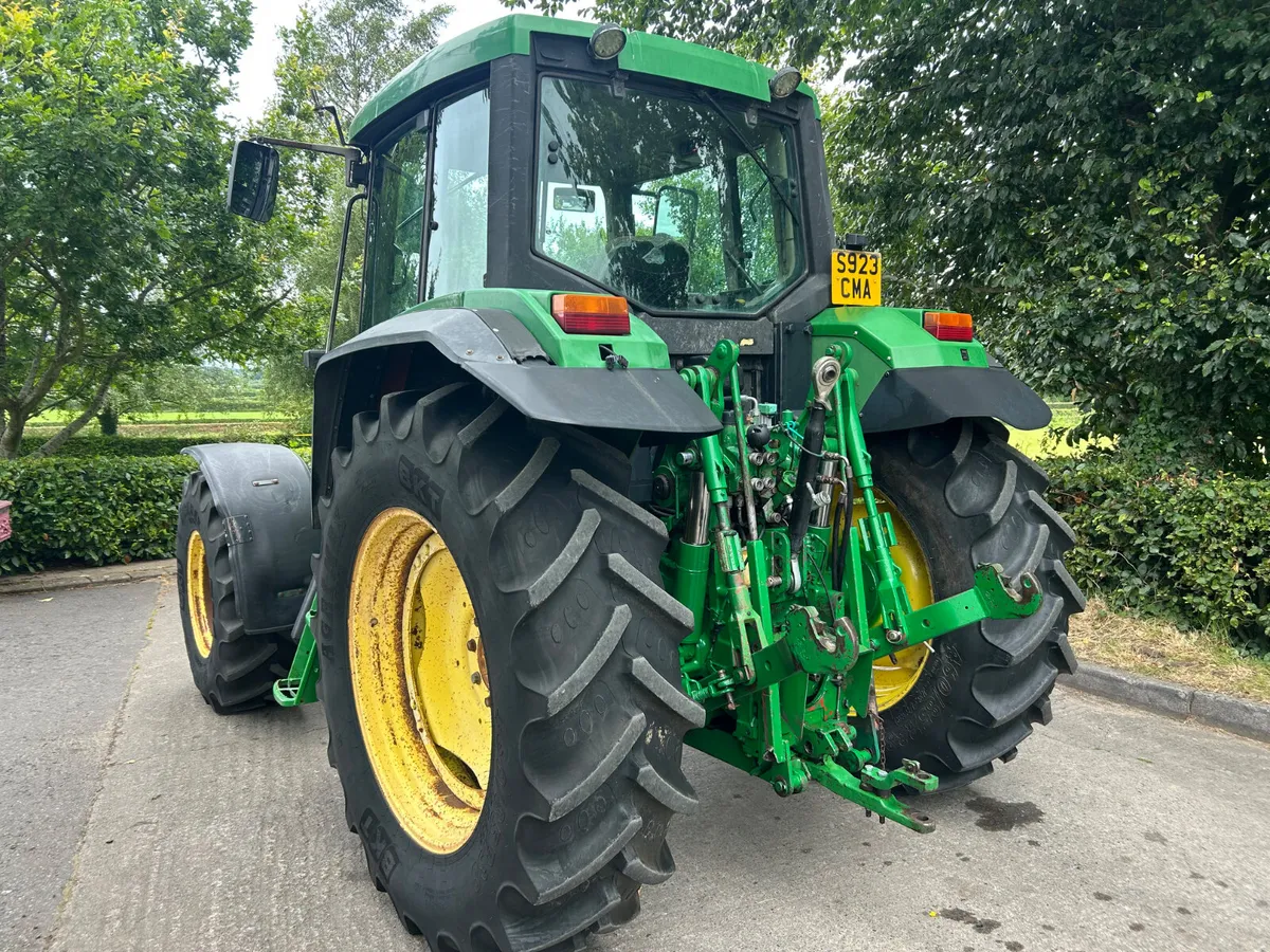 John Deere 6810 - Image 2