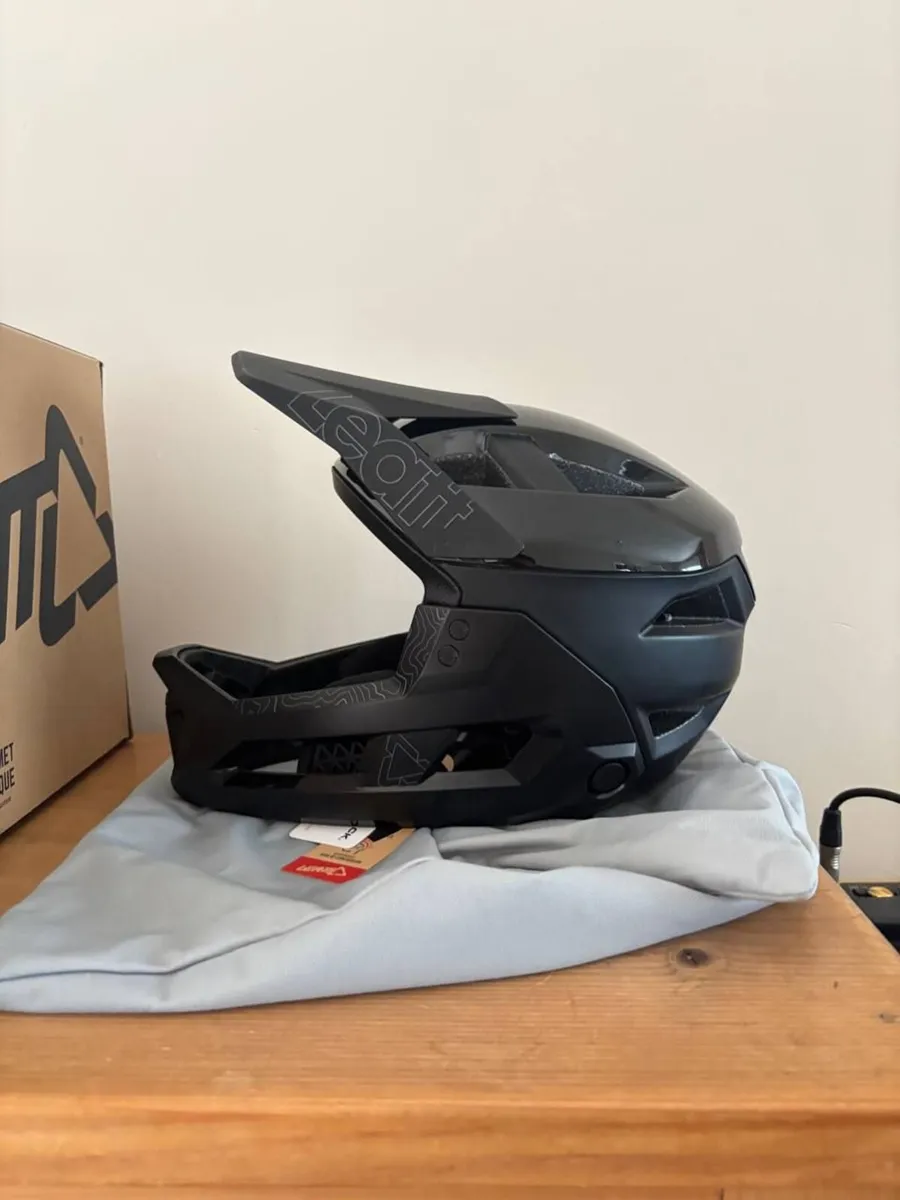 MTB Helmet Leatt Enduro 3.0 - Image 3