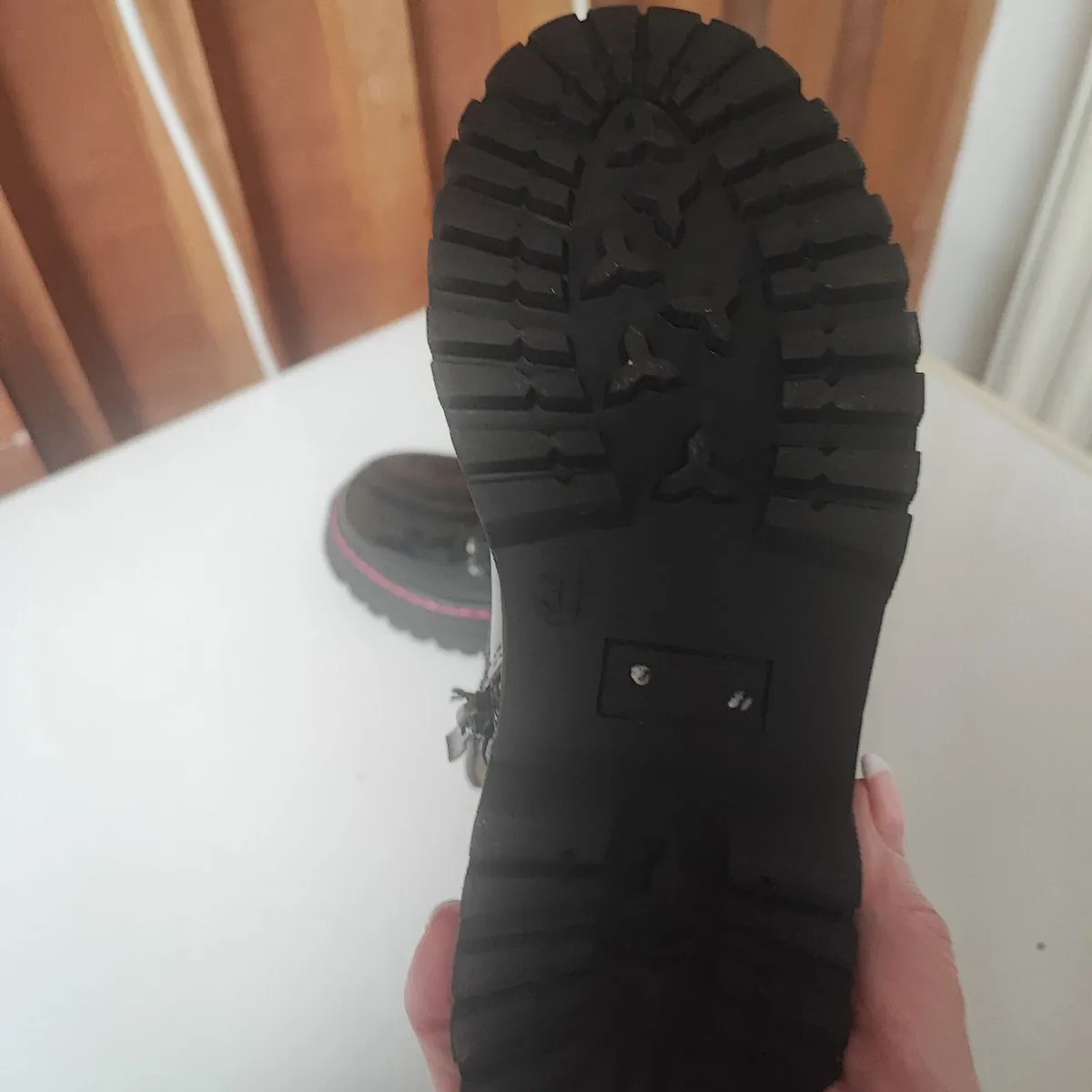 Boots - Image 3