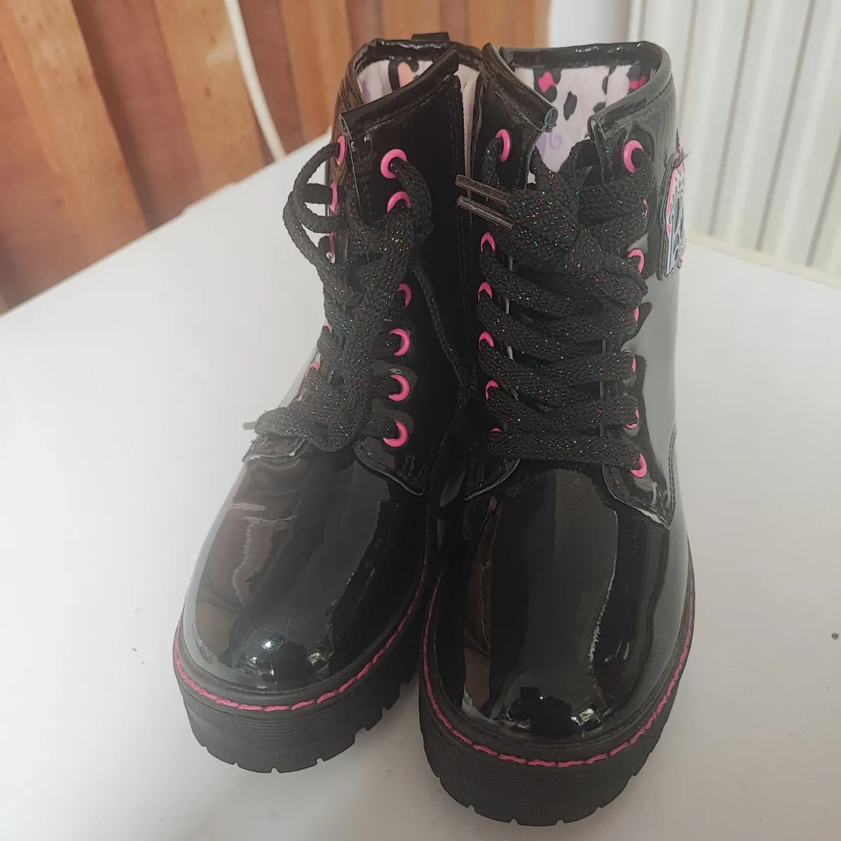 Boots - Image 2