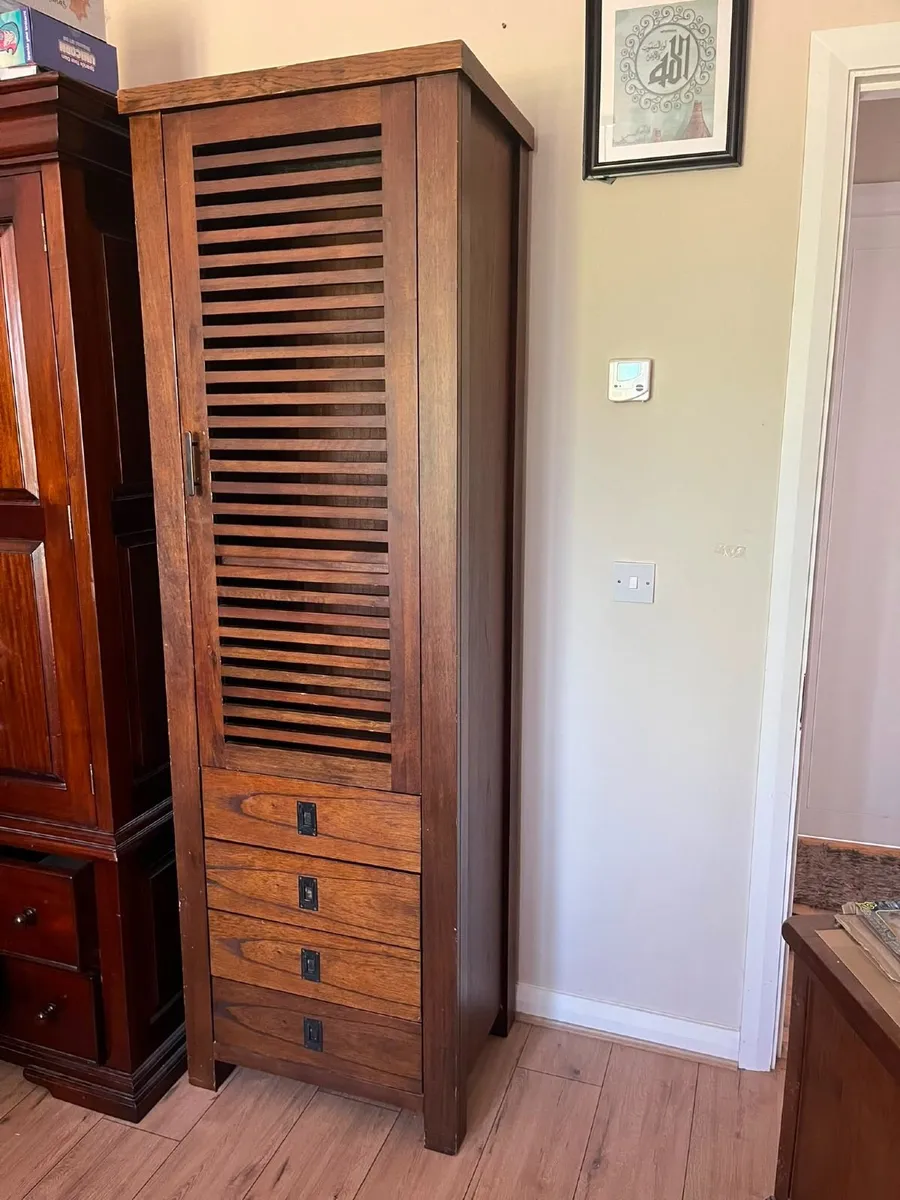 €150 SOLID OAK WARDROBE - Image 2