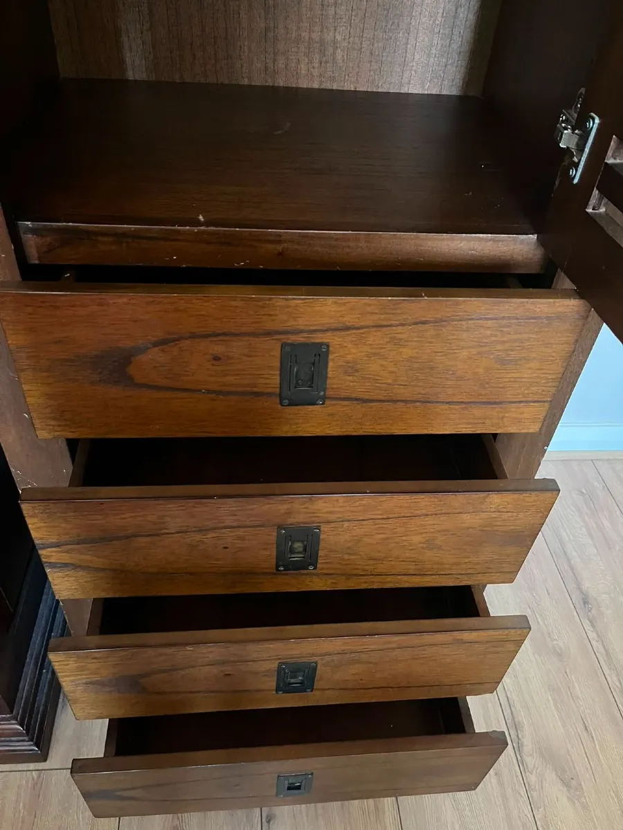 €150 SOLID OAK WARDROBE - Image 4