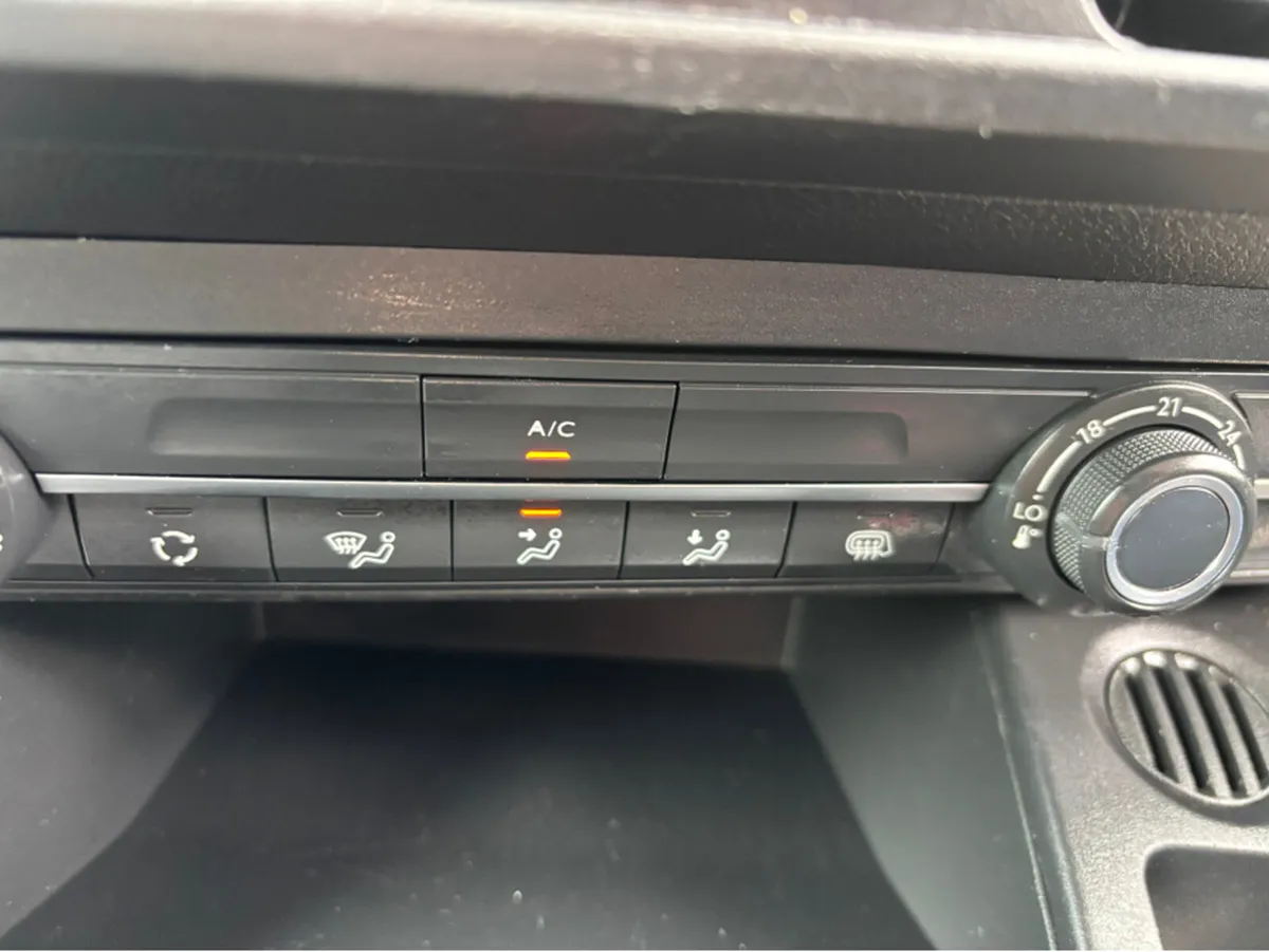Peugeot Partner ACTIVE PLUS 1.5 BLUE HD HDI 100 6. - Image 4