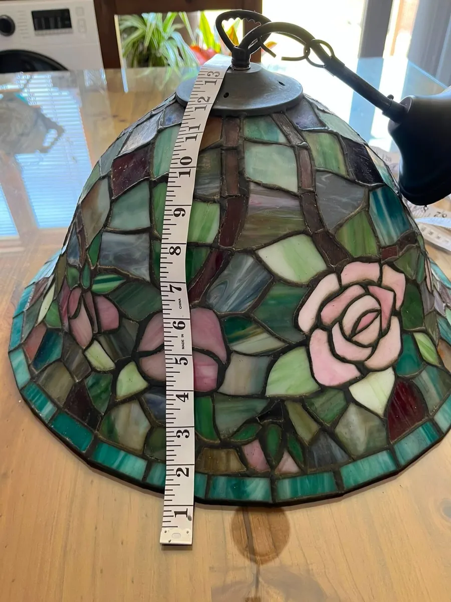 €35 Tiffany style ceiling light shade - Image 4