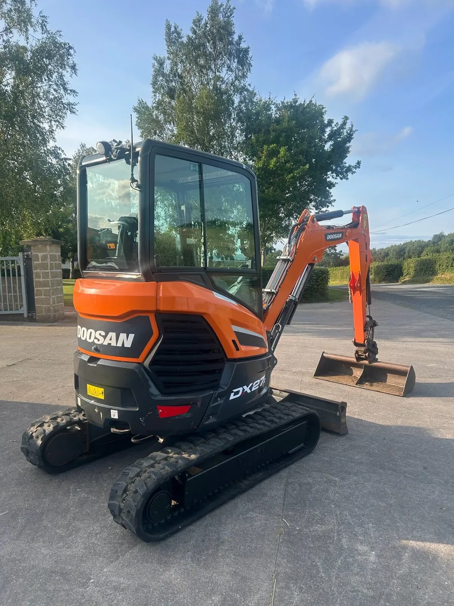 2020 doosan dx27 - Image 2