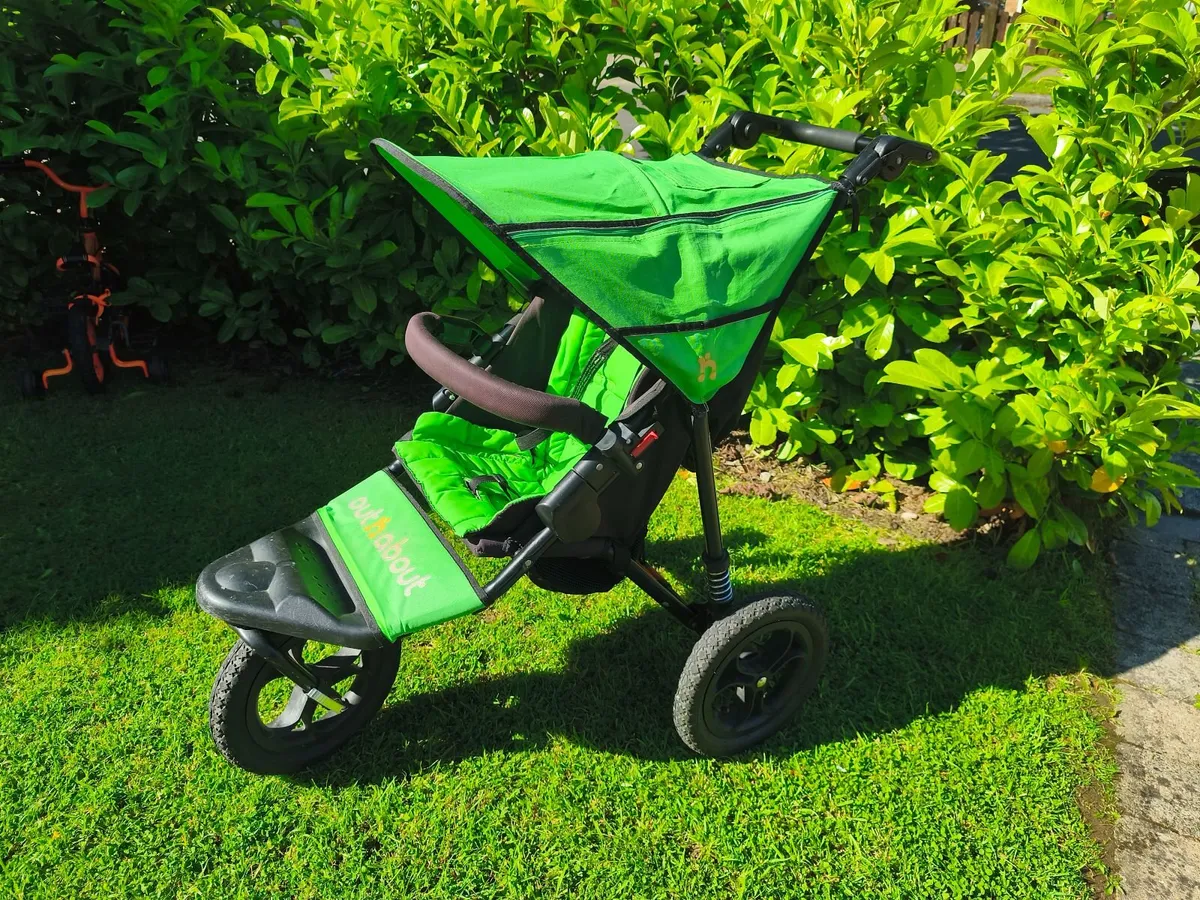 Out N About Nipper V4 - Image 1