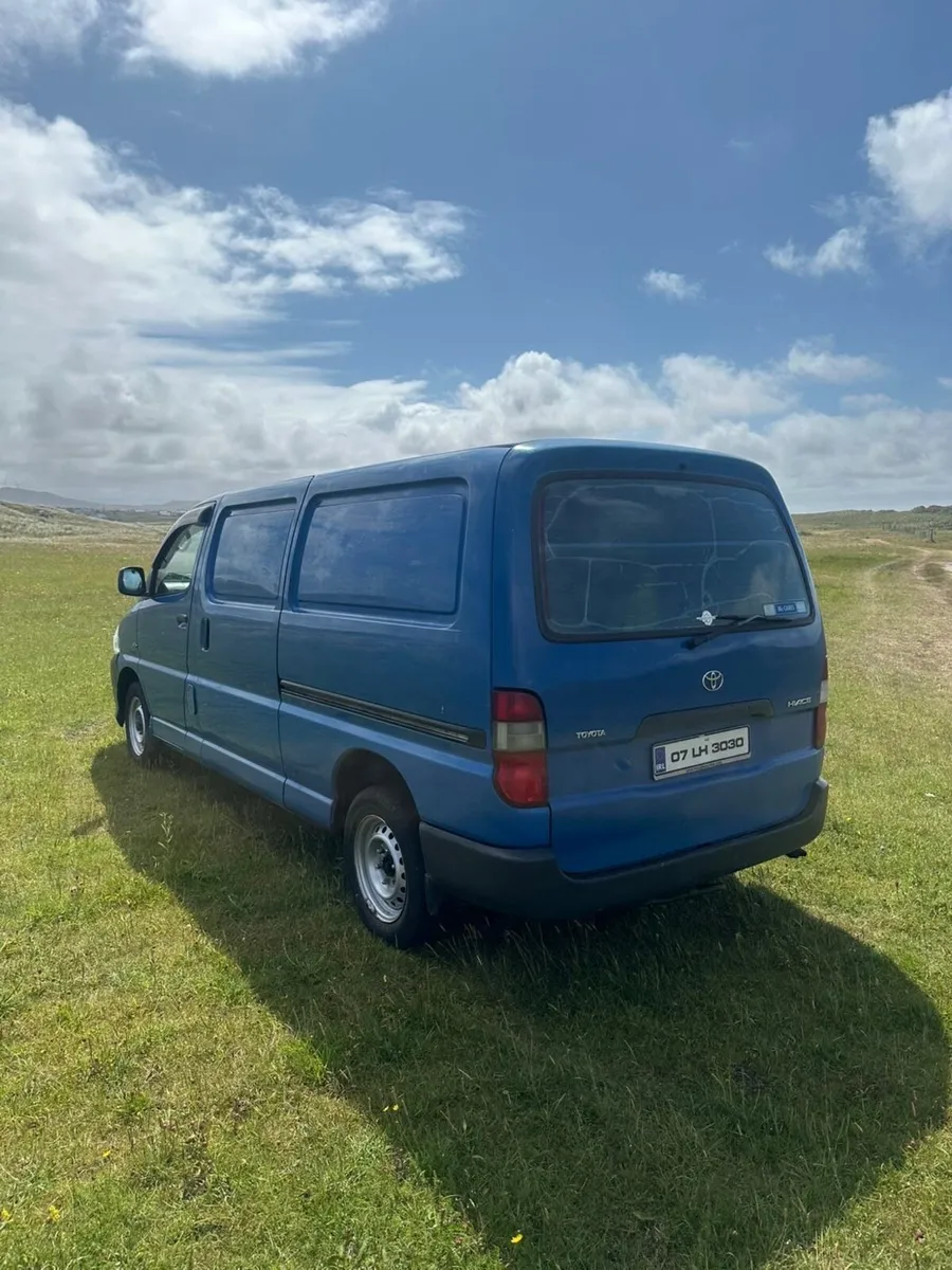 Toyota HiAce 2007 - Image 3
