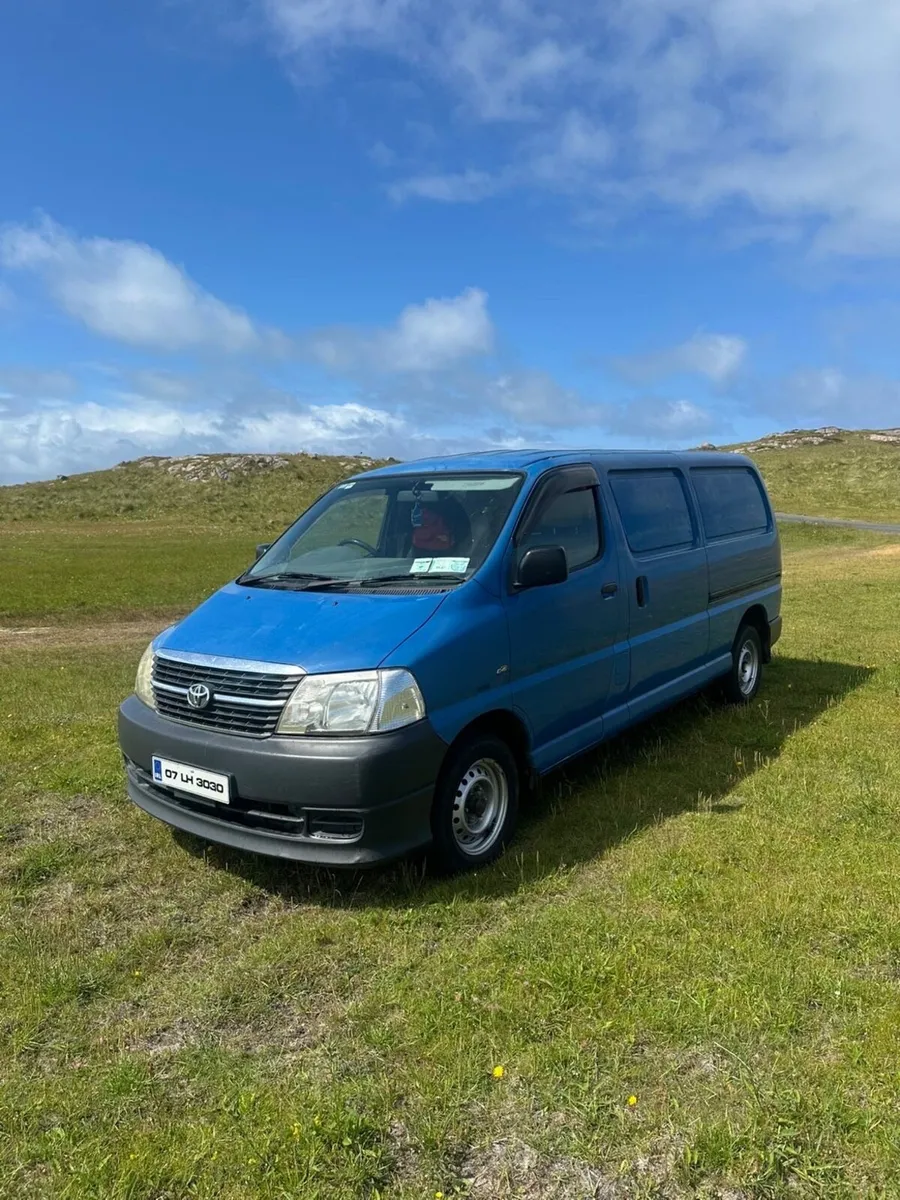 Toyota HiAce 2007 - Image 4