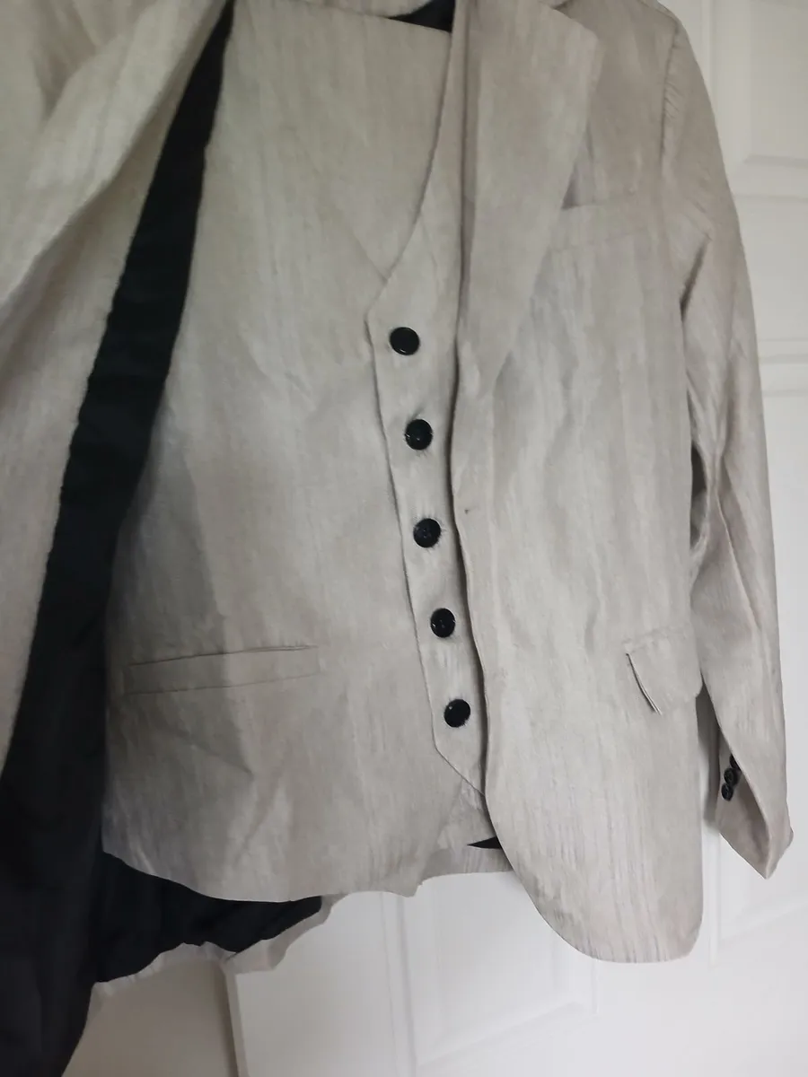 Mens suits