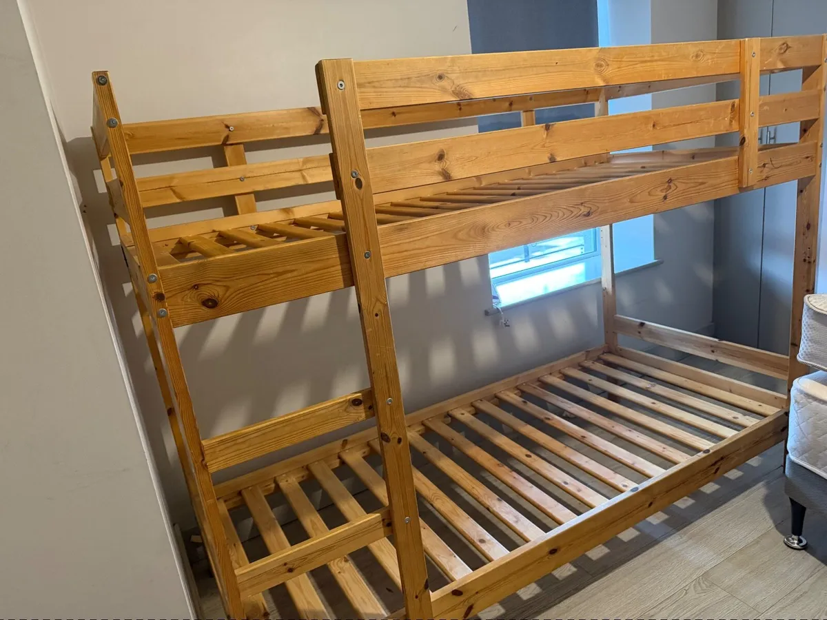 Bunk Bed with mattresses included - Image 3