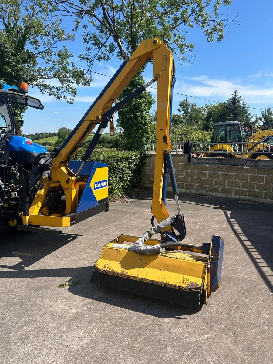 Bomford hawk 5.4 hedge cutter choice or2 - Image 3