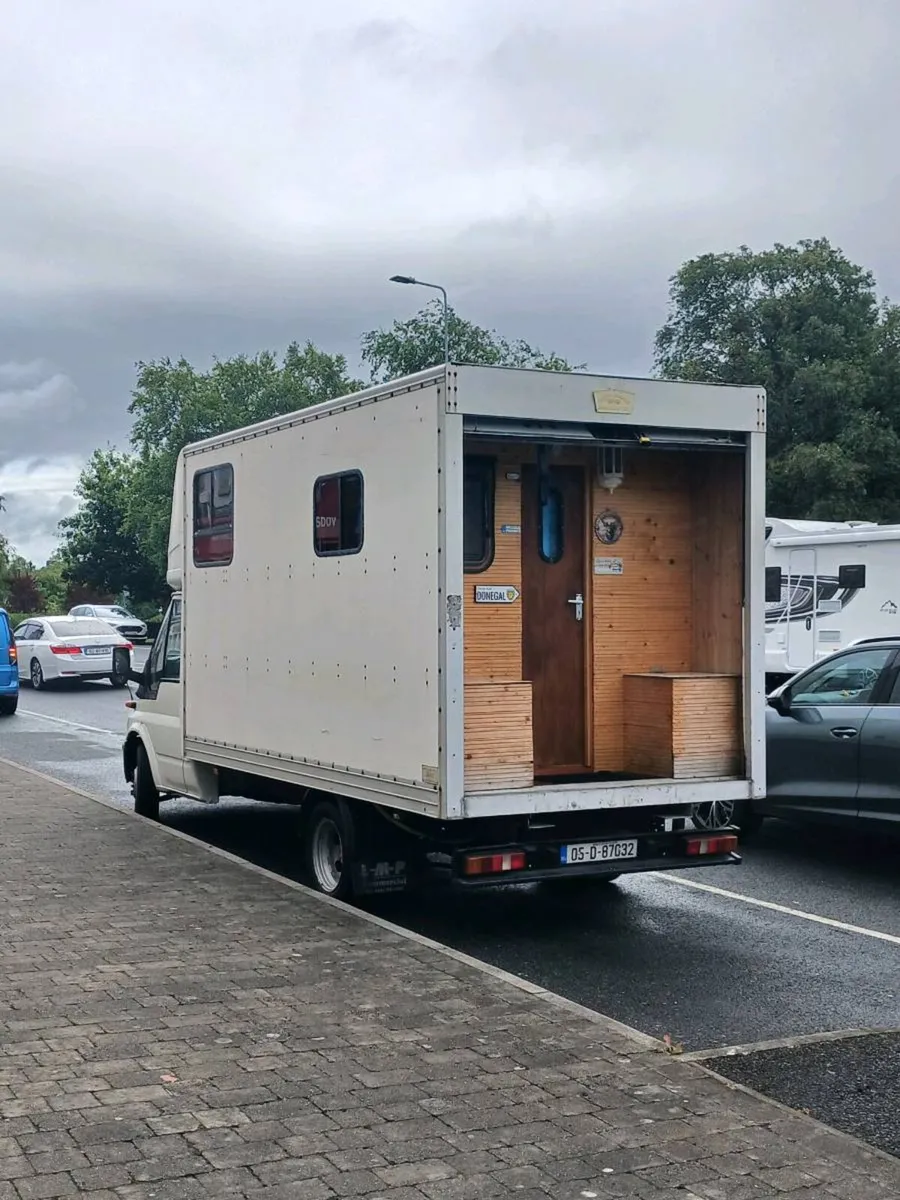 HUGE SPACE , CAMPER ON LOGBOOK - Image 4