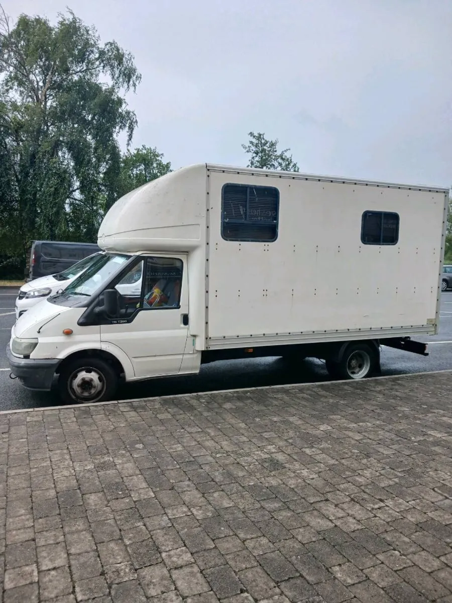 HUGE SPACE , CAMPER ON LOGBOOK - Image 2