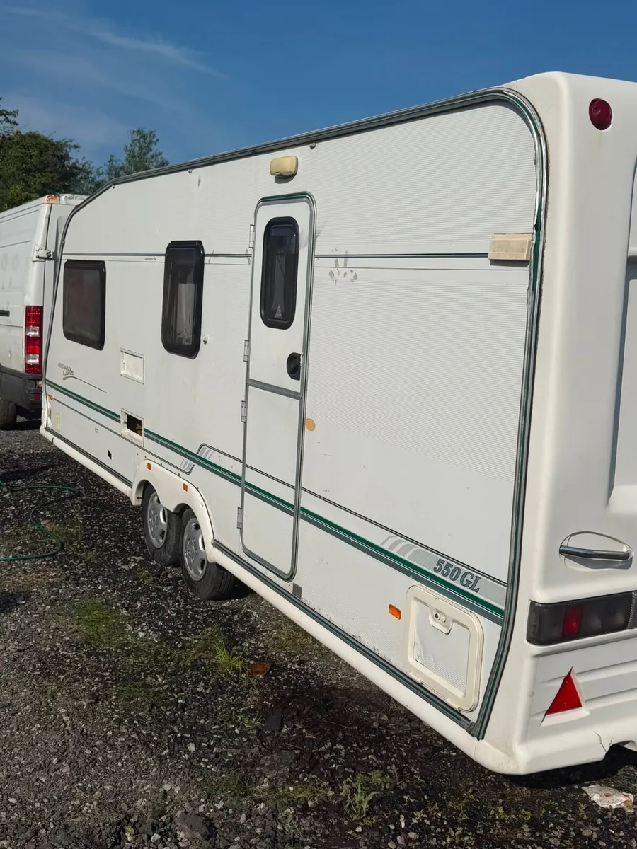Caravan - Image 3