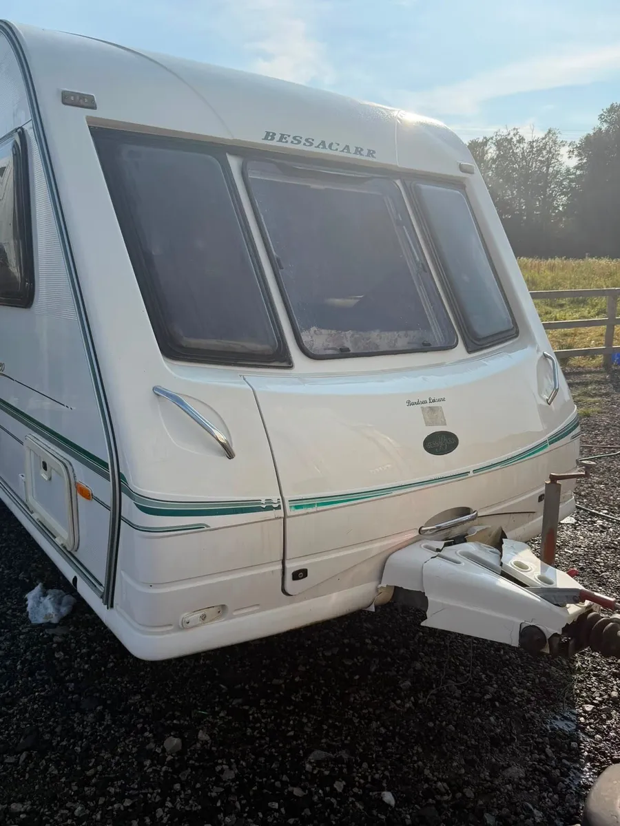 Caravan - Image 4