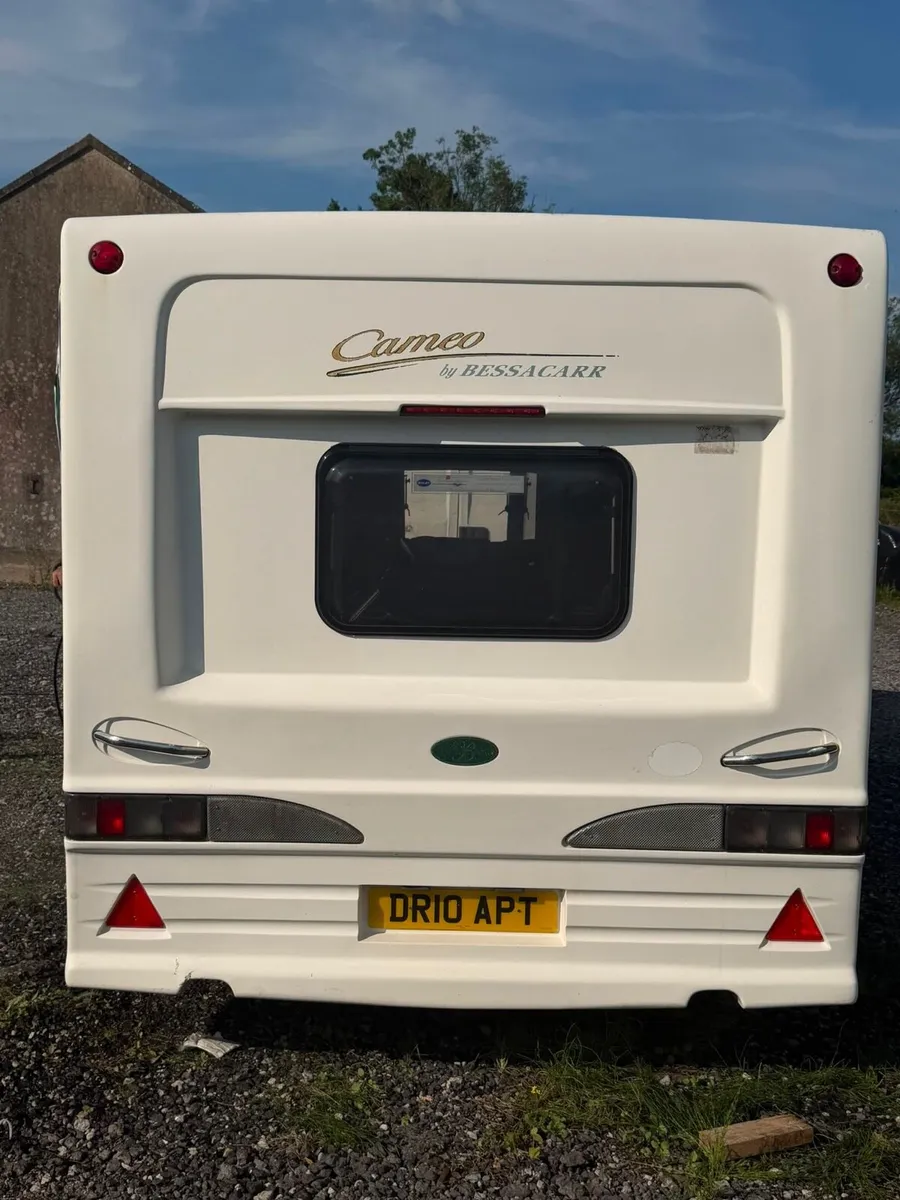 Caravan - Image 1
