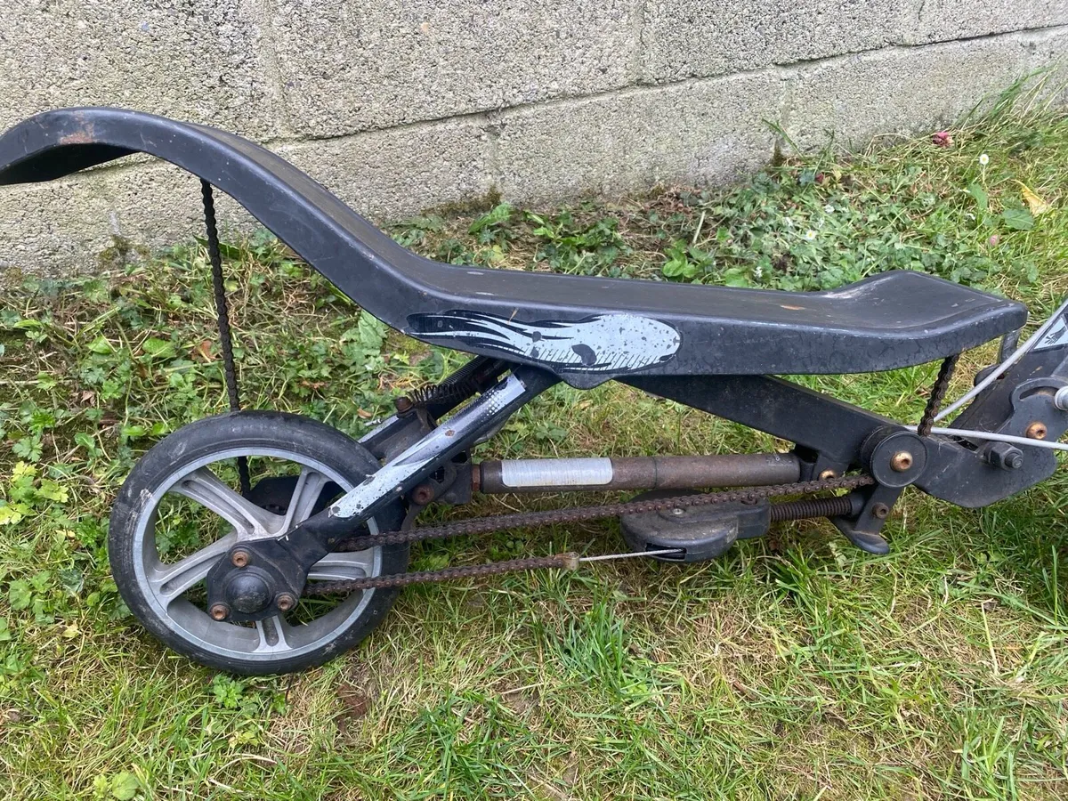 Foldable space scooter - Image 4