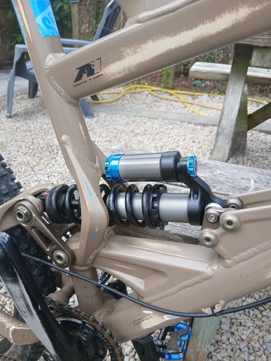 Mountain bike - Image 2