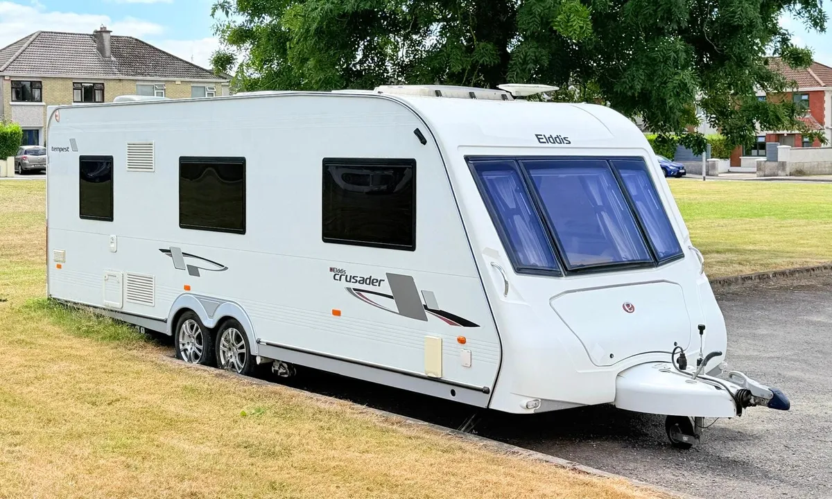 Elddis Crusader Tempest Twin Axle, 6-7-Berth - Image 3