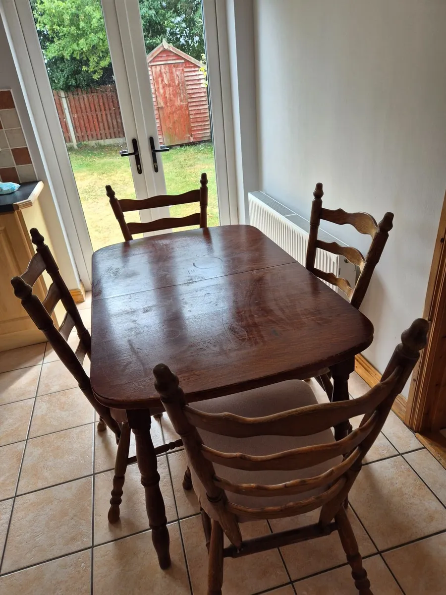 Dining Table and 4 chairs - Image 1