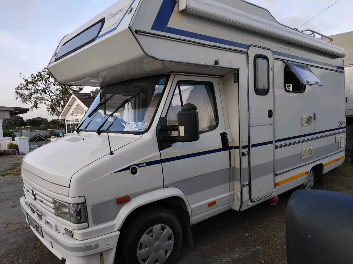 Camper van - Image 4