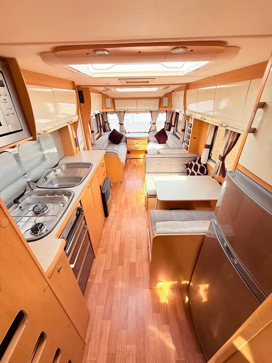 Elddis Crusader Tempest Twin Axle, 6-7-Berth - Image 4